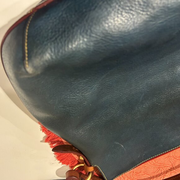 Dooney & Bourke Pebble Grain Twist Strap Hobo bag - Picture 4 of 15